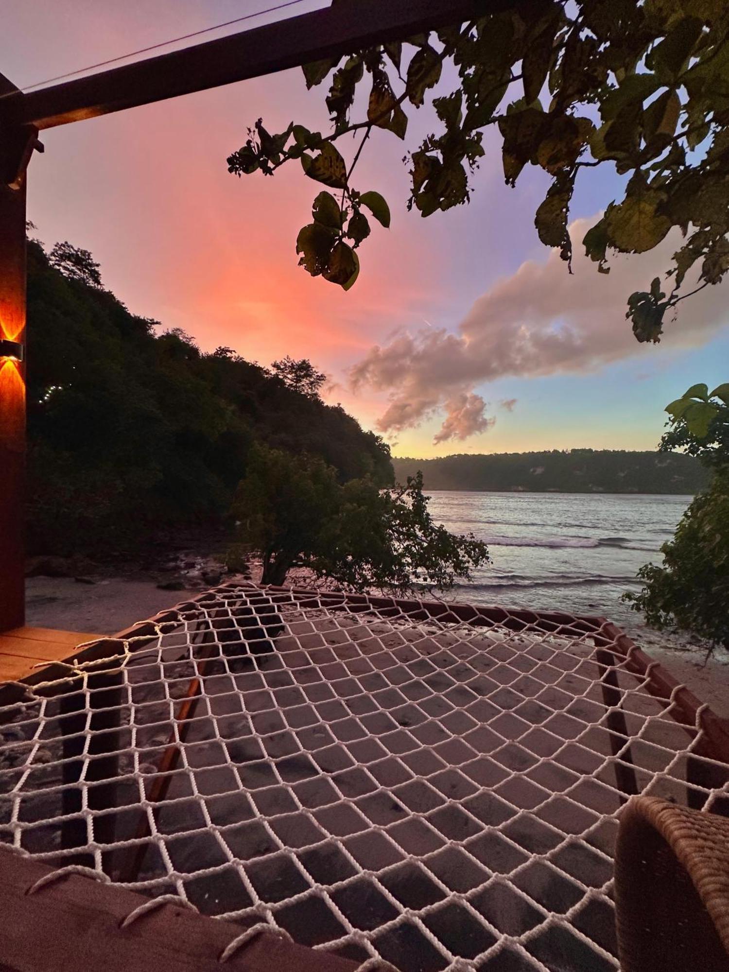 Beachfront Luxury Dome Villas - Gamat Bay Resort Nusa Penida Εξωτερικό φωτογραφία